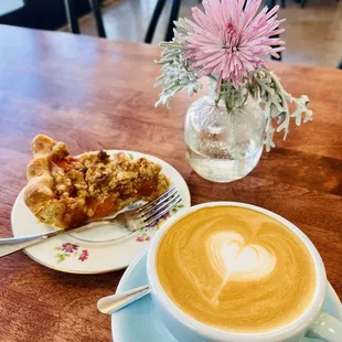 Nectarine raspberry pie with cappuccino