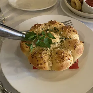 Carmine's Garlic Knots