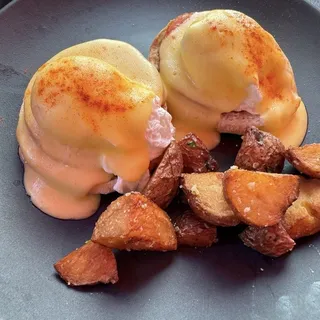 B - Classic Eggs Benedict