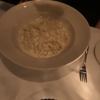 Fettuccine Alfredo