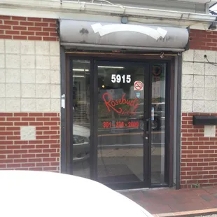 the entrance to the restaurant