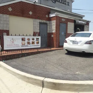 Awesome place friendly and good service