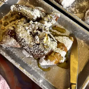 Matcha pistachio beignets