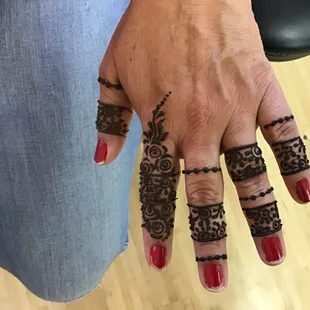 Henna Designs by Guri