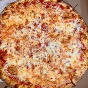 Large 18" cheese pizza $19.95-delivered pipping hot &amp; super quick delivery