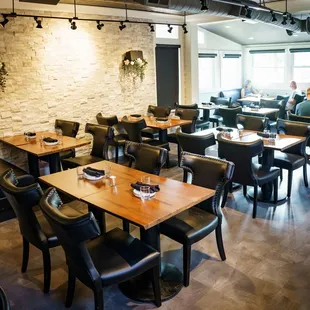 sushi and sashimi, interior