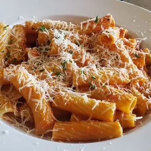 Pasta with Vodka sauce! Yum!