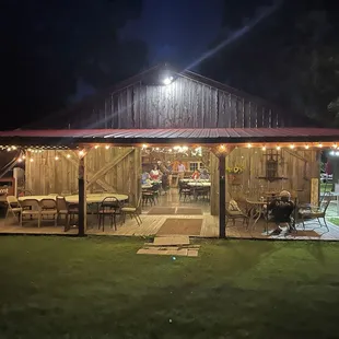 he outside of the restaurant