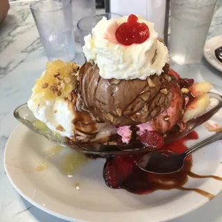 Steve's Banana Split