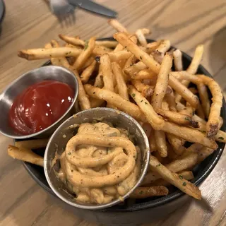 BOWL OF FRIES