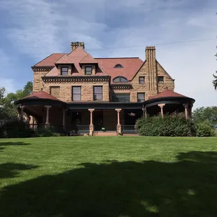 Amazing best attraction anywhere near Pueblo. The staff were great and very knowledgeable!