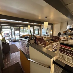 donuts, interior