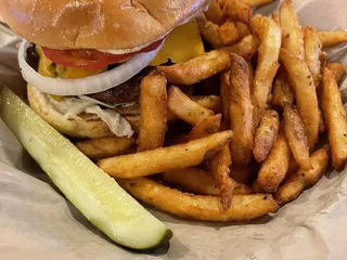 Fire Away Roadhouse & Rest Camp