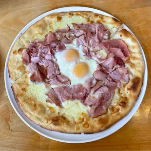 Breakfast Pizza