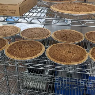Gluten-free Pecan pies
