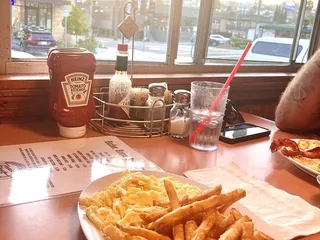 Harbor House Cafe