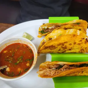 Quesa birria tacos