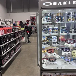 Accessories and parts section.
