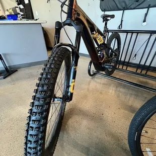 Turbo Levo Alloy LTD Öhlins Coil