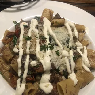 Short rib rigatoni