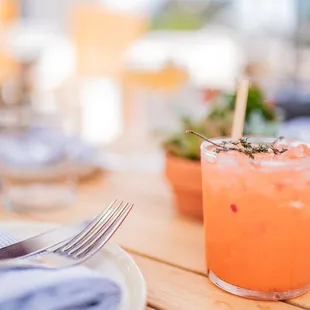 Thoughtfully crafted cocktails perfect for social days and evenings