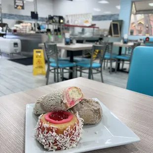 donuts, food, dough desserts