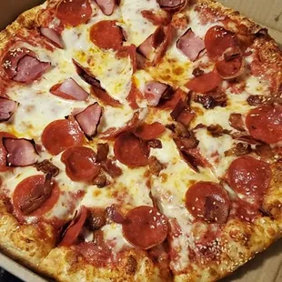 Pepperoni and bacon, baybeee