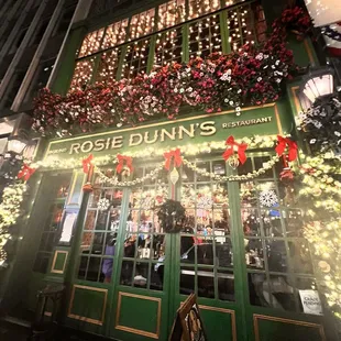 Festive Irish bar with great craic.