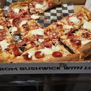 Tiny round pizza ..cut into squares?really dumb..worth 34 bucks?