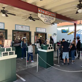 customers waiting in line