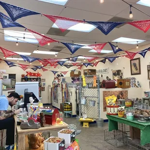 Rosie's Barkét interior image