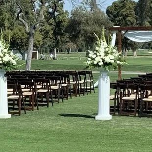Ceremony arch &amp; chairs