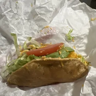 Look at the &quot; chicken taco &quot; , bro what is this del taco ????