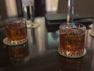 Overlook Lounge, Aperitifs & Spirits