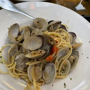 Clam pasta