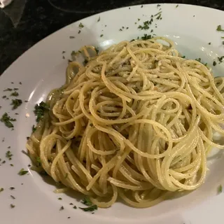 Spaghetti Aglio, Olio & Peperoncino