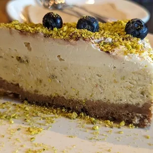 Pistachio cheesecake, SO good!?