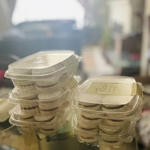 I bought 5 boxes today! My father is giving one to his tenant!