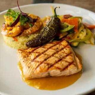 Pina Salmon/Camarones