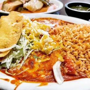 a plate of mexican food