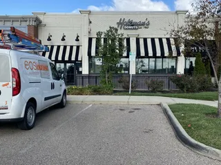 Holtman's Donuts