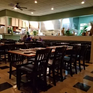 ramen and noodles, interior