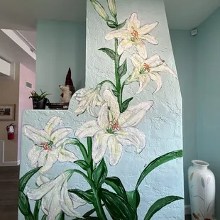 Wonderful seating area to sit down, perfect atmosphere for studying/working or even hanging out with a friend!