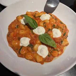 GNOCCHI BURRATA