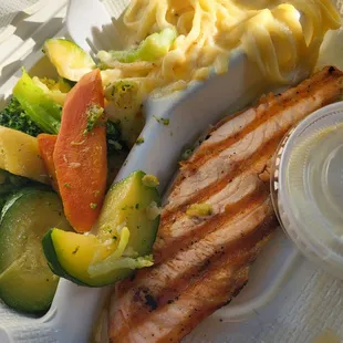 Salmon lunch with pasta, my fave.