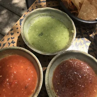 Tres Salsas