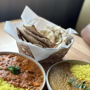 Daal Tadka Mutter Paneer Masala Naan Roti