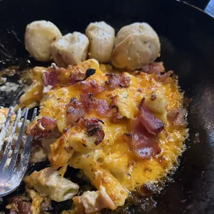 Bacon Mac N Cheese Pie