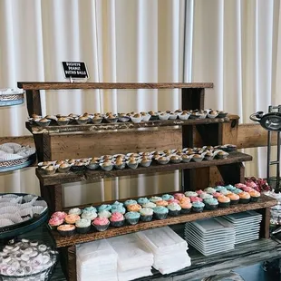 Set up Pittsburgh cookie display