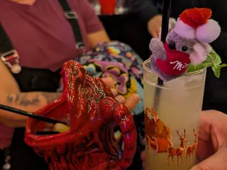 The Sand Dollar Lounge